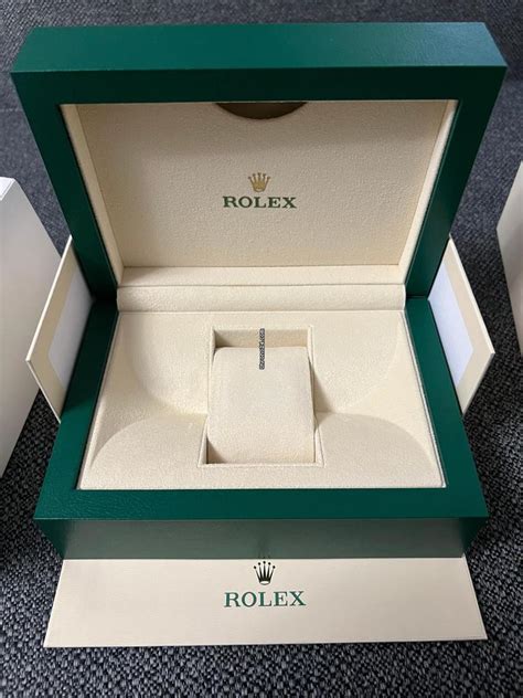 11.00 01 rolex box|rolex watch box.